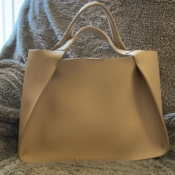 Melie Bianco Megan tote in creamy tan NWOT - Picture 2 of 13